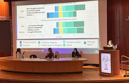 Jennifer Yokoyama presenting at 18th International Geriatrics Congress in Mexico City